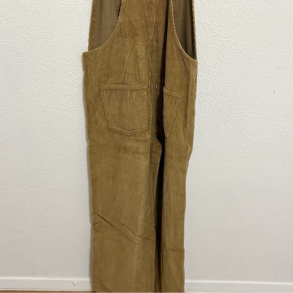 NWT Levi's Baggy Corduroy Overalls In Ermine Tan - Picture 10 of 11